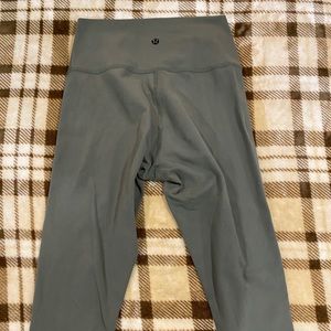 Lululemon 25” leggings